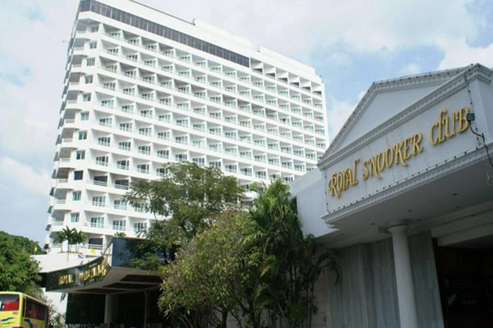 Royal Twins Palace Hotel Pattaya Extérieur photo