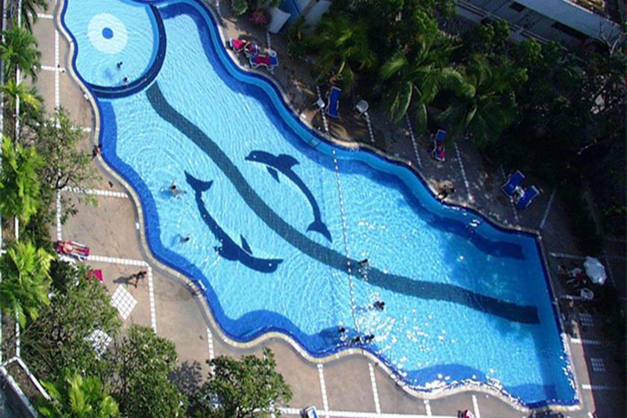 Royal Twins Palace Hotel Pattaya Extérieur photo